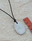 Unisex pendant with pebble