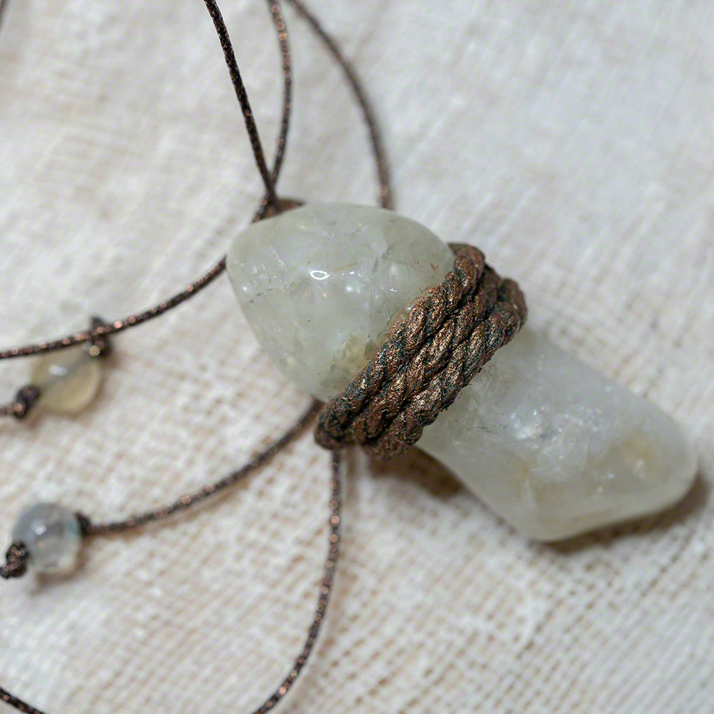 Κρεμαστό με άσπρο ημιδιάφανο αχάτη