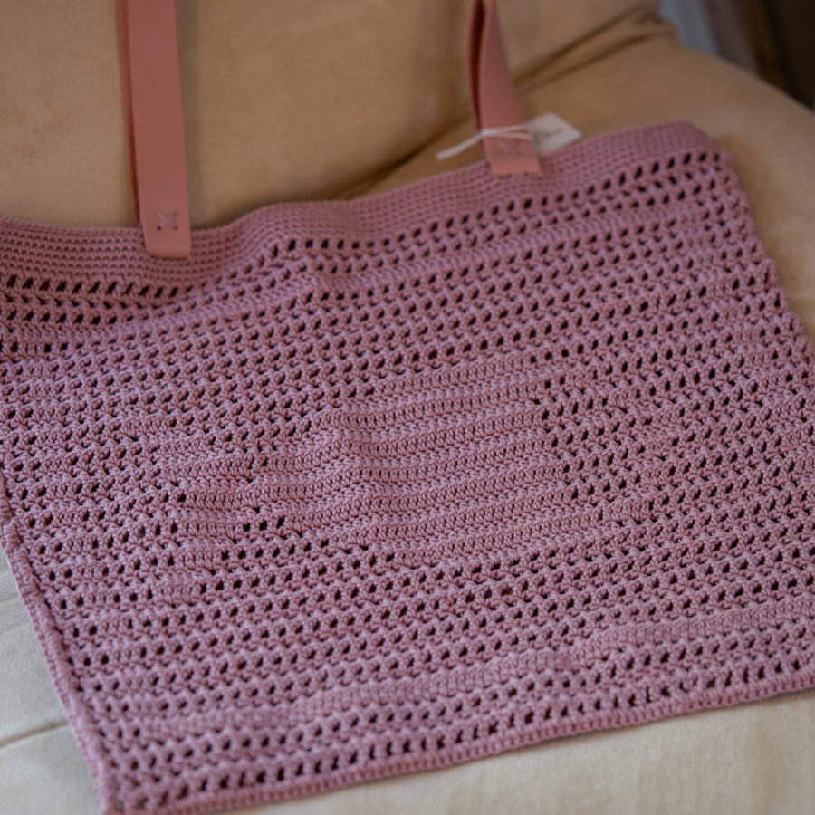 Handmade Crochet Tote Bag in Dusty Rose – A Touch of Kea Island Style