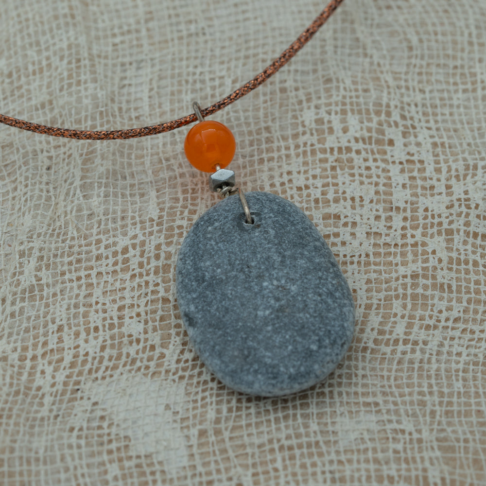 Grey sea pebble pendant with agate