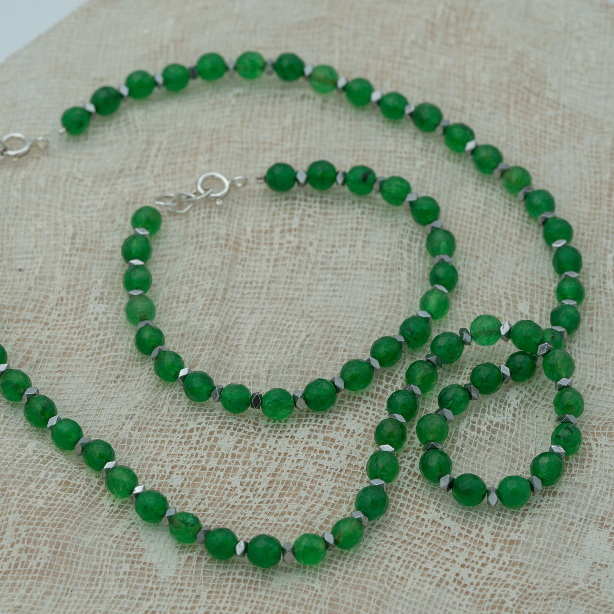 green agate hematite pendant bracelet