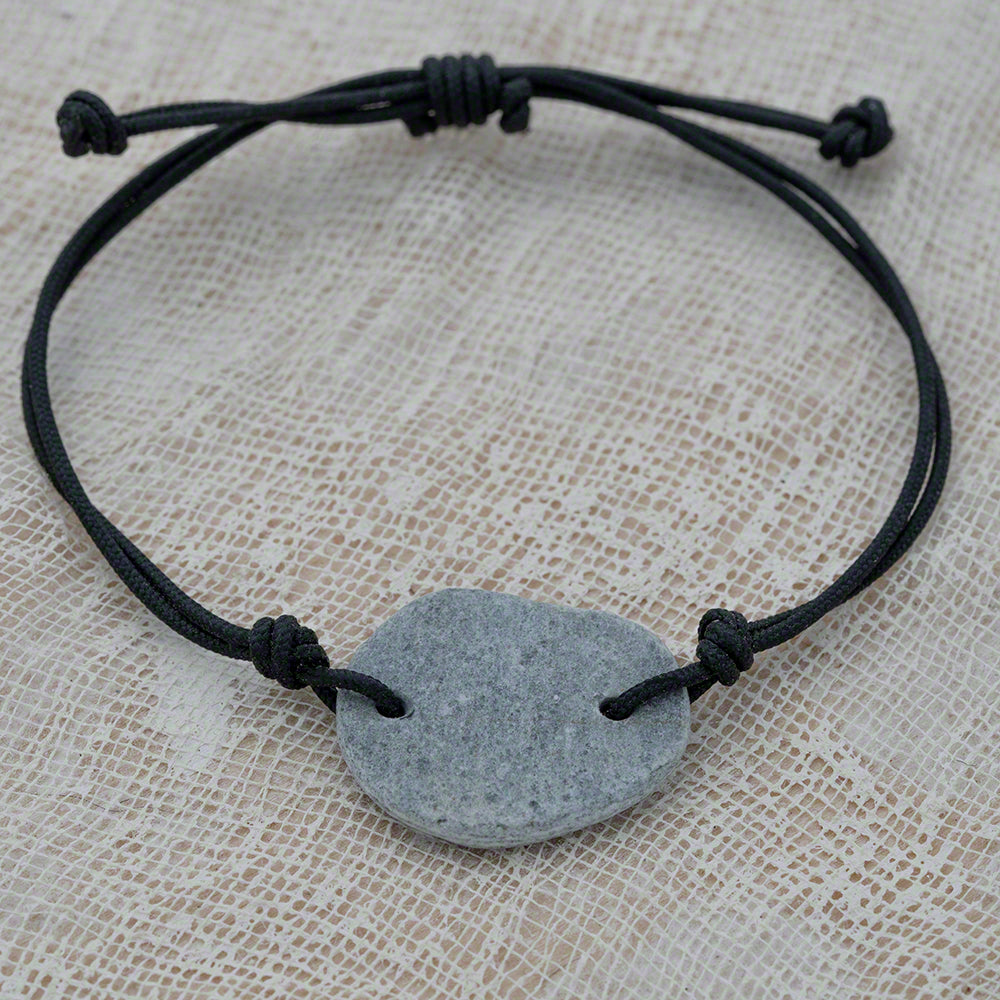 Unisex bracelet with pebble