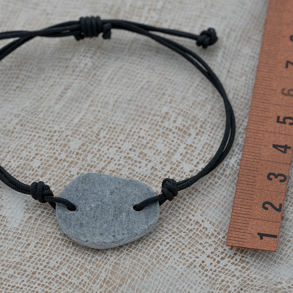 Unisex bracelet with pebble