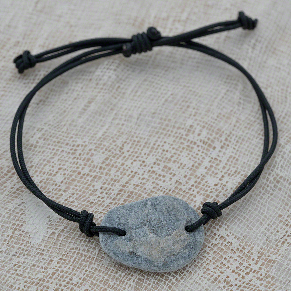 Unisex bracelet with pebble