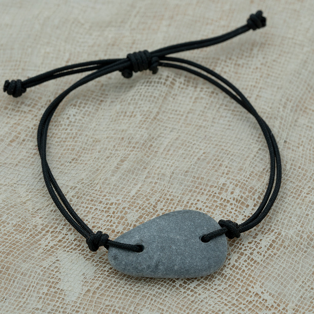 Unisex bracelet with pebble