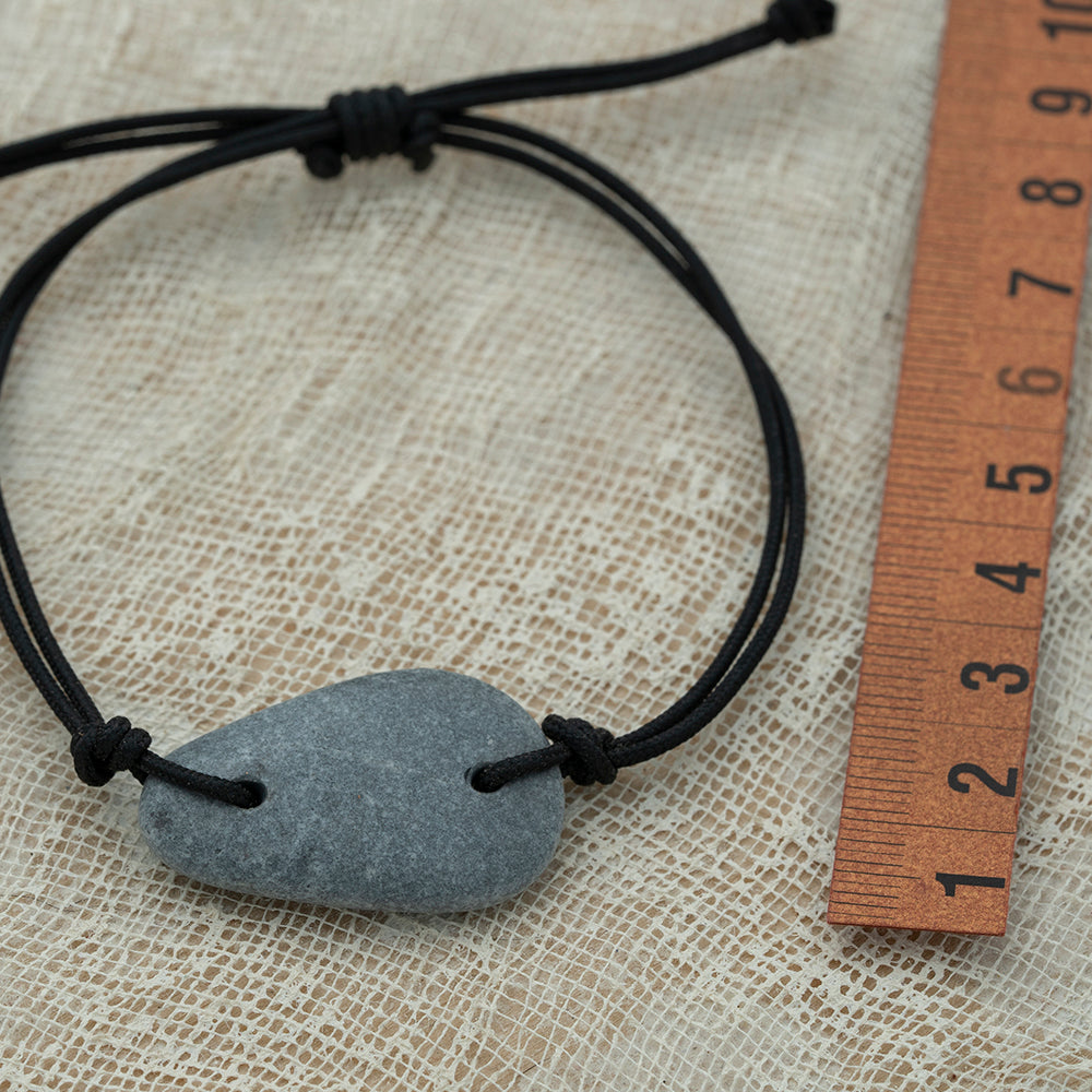 Unisex bracelet with pebble