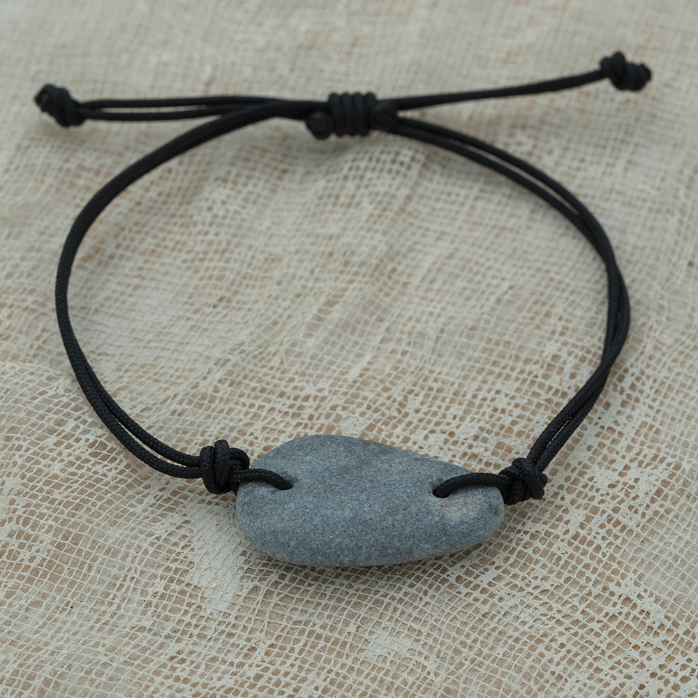 Unisex bracelet with pebble