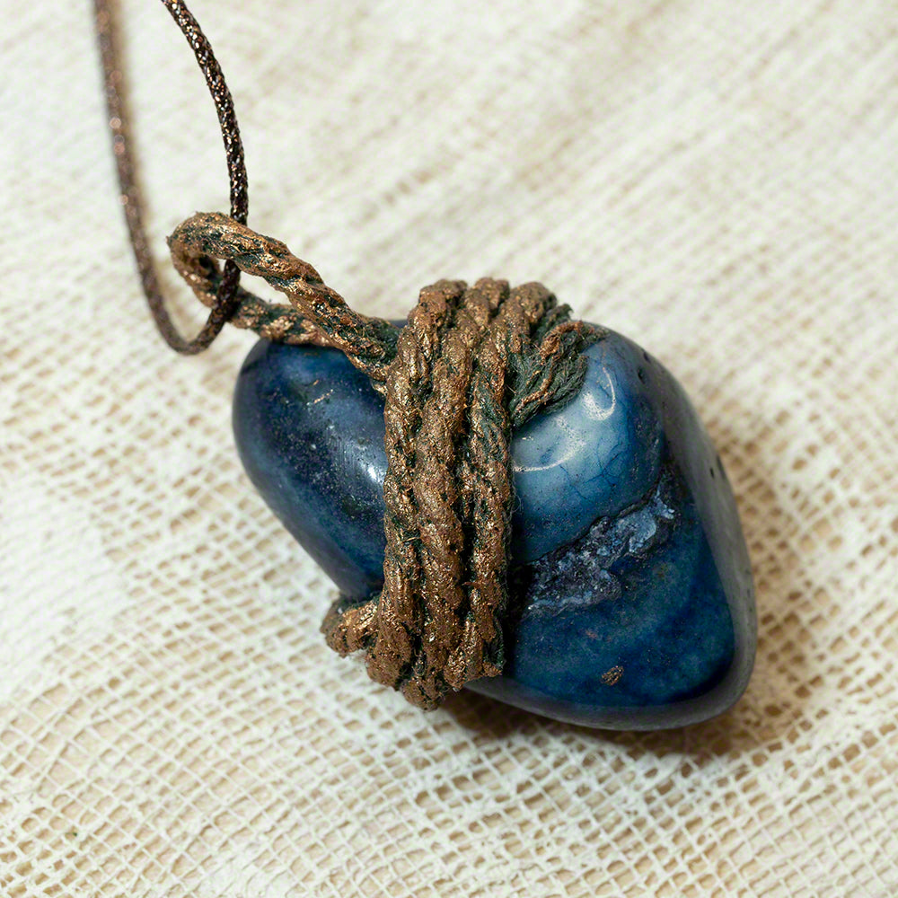 blue agate pendant