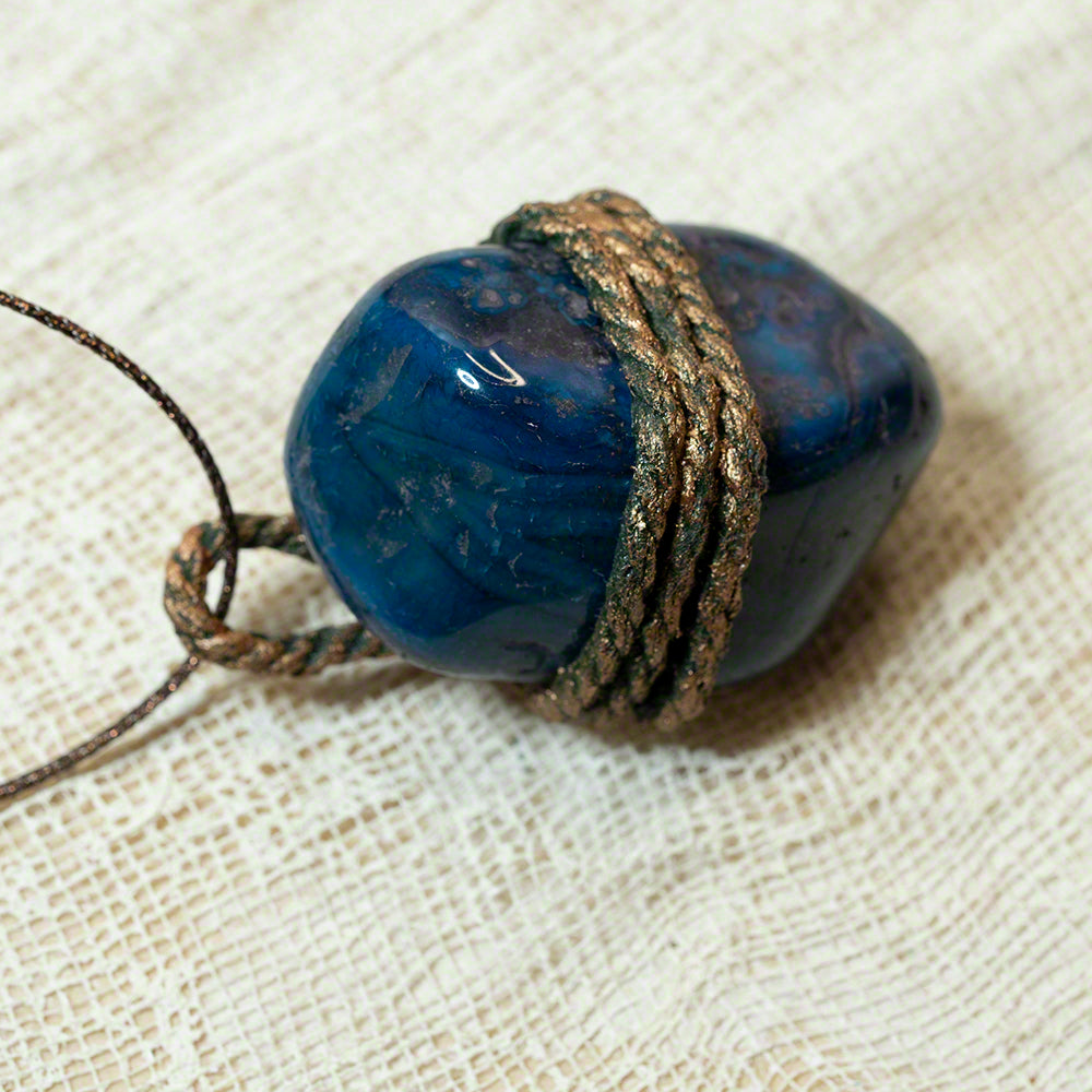 blue agate pendant