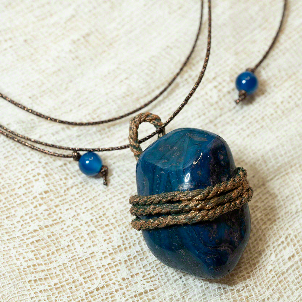 blue agate pendant