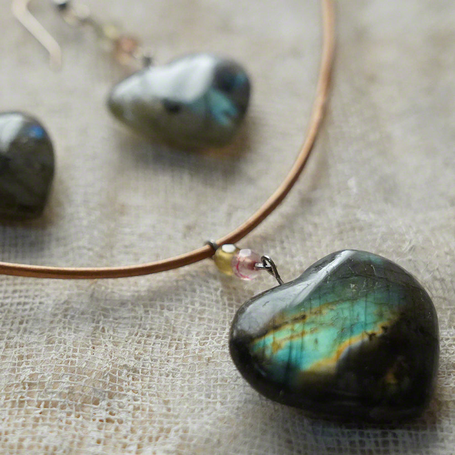 natural stone heart pendant earrings